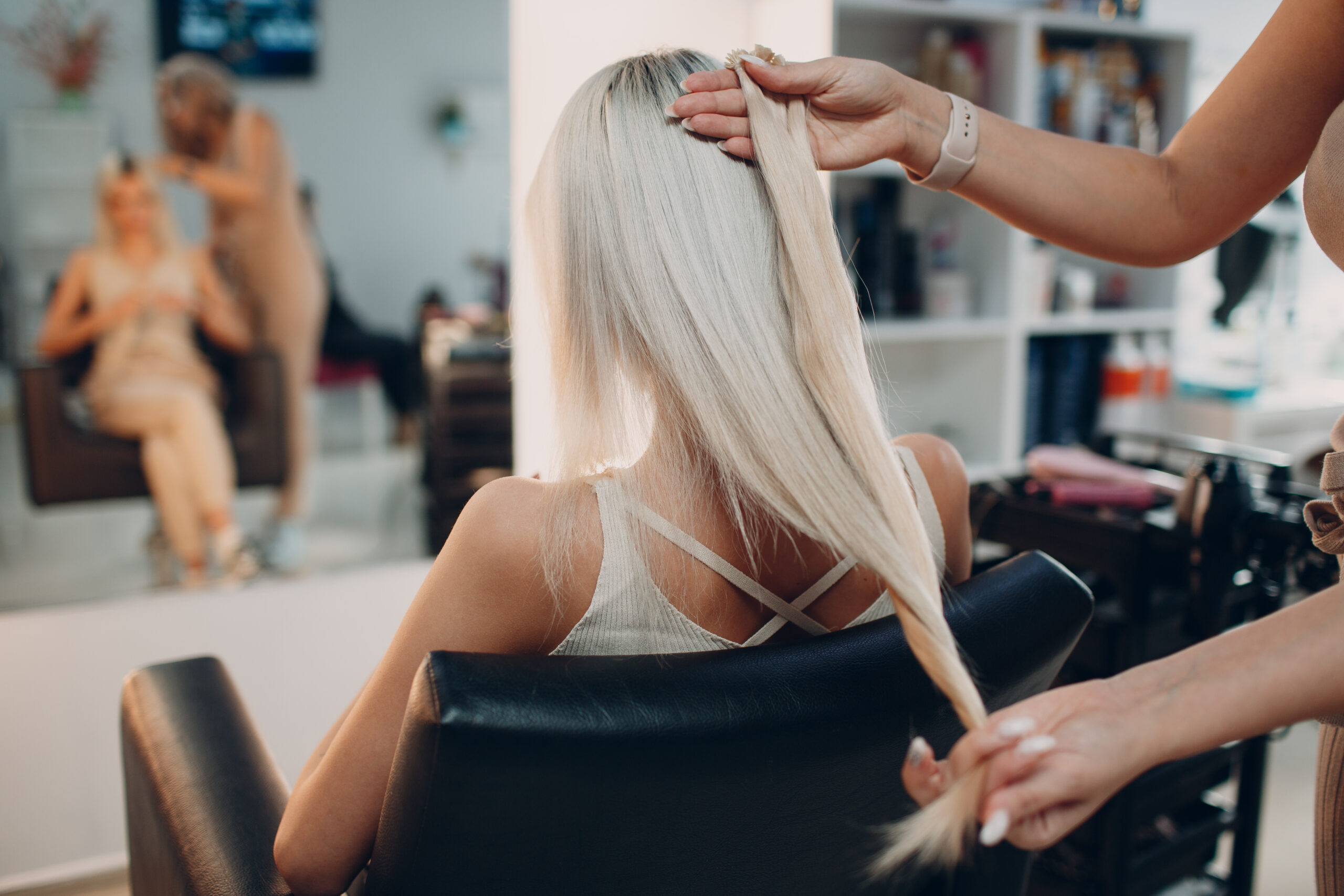 Infinity HairSalon by Sylvia - Onderhoud van de hair extensions Infinity HairSalon by Sylvia - Onderhoud van de hair extensions